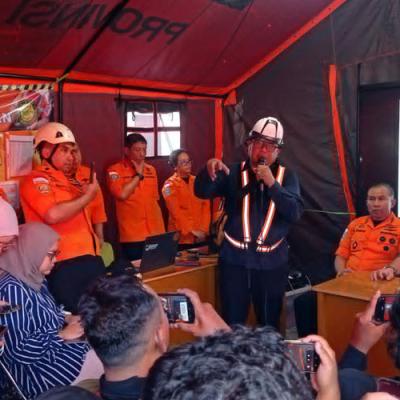 Hari Ketiga Musibah Ponpes Al Khoziny Sidoarjo, Wali Santri Desak Evakuasi Cepat
