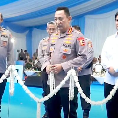 Kapolri Resmikan SPPG di Sidoarjo, Wabup Mimik Idayana Beri Dukungan