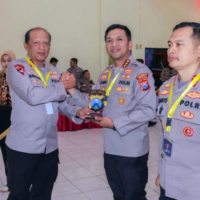 Cemerlang Jaga Kamtibmas Polresta Sidoarjo Raih Penghargaan Kapolda Jatim