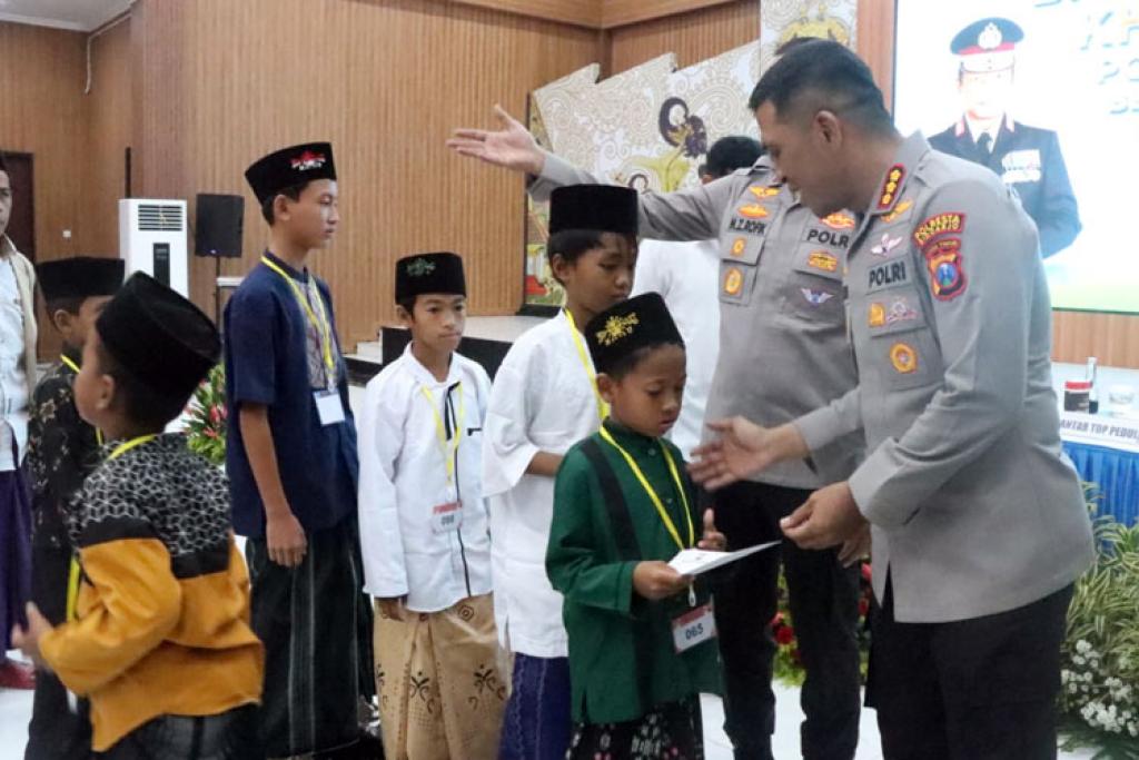 Polresta Sidoarjo Gelar Khitan Massal Gratis, 115 Anak Ikut Antusias
