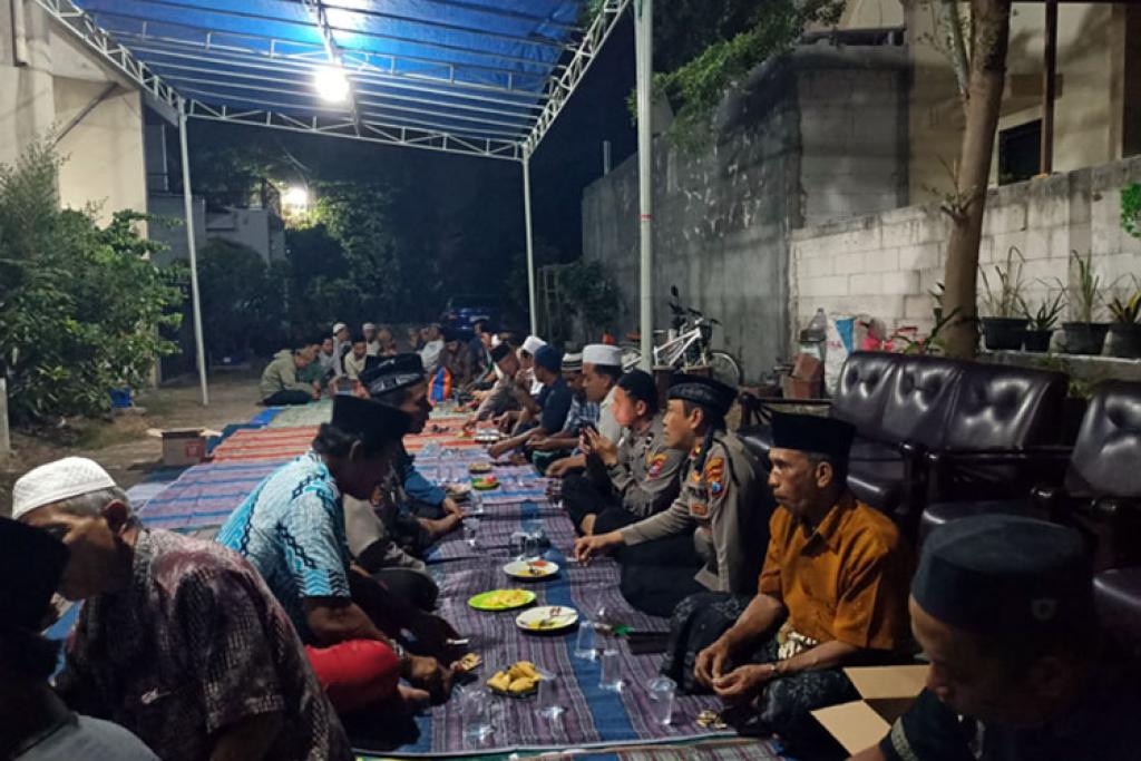 Kapolsek Buduran Hadiri Tahlil Santri Korban Musala Runtuh di Sidoarjo