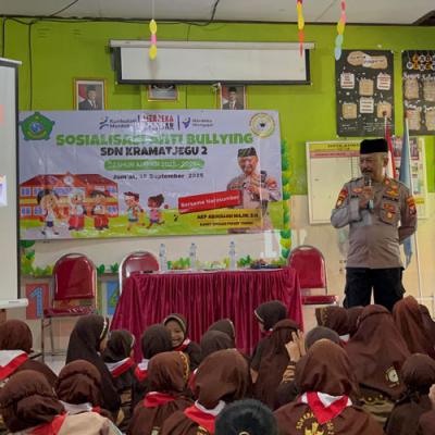 Polsek Taman Edukasi Siswa SDN Kramat Jegu 2 tentang Anti Bullying
