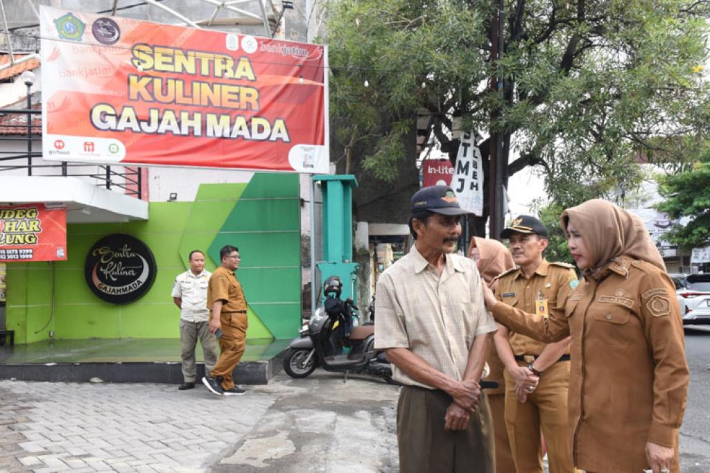 Wabup Sidoarjo Mimik Idayana Akan Tata Ulang Sentra Kuliner Gajahmada