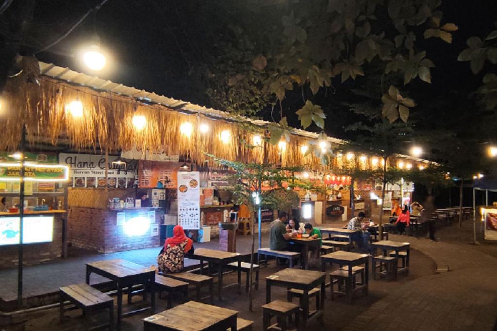 Warung Alas Kuto, Oase Kuliner Rindang di Tengah Kota Sidoarjo